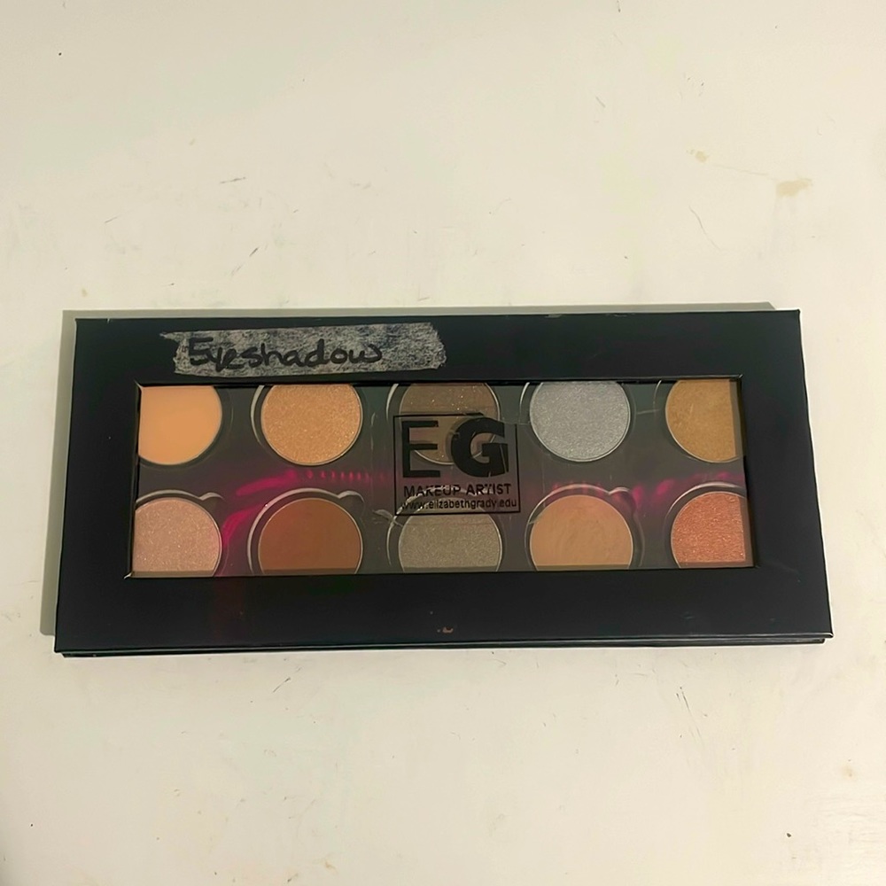 Brand new, never used makeup palette in PERFECT condition